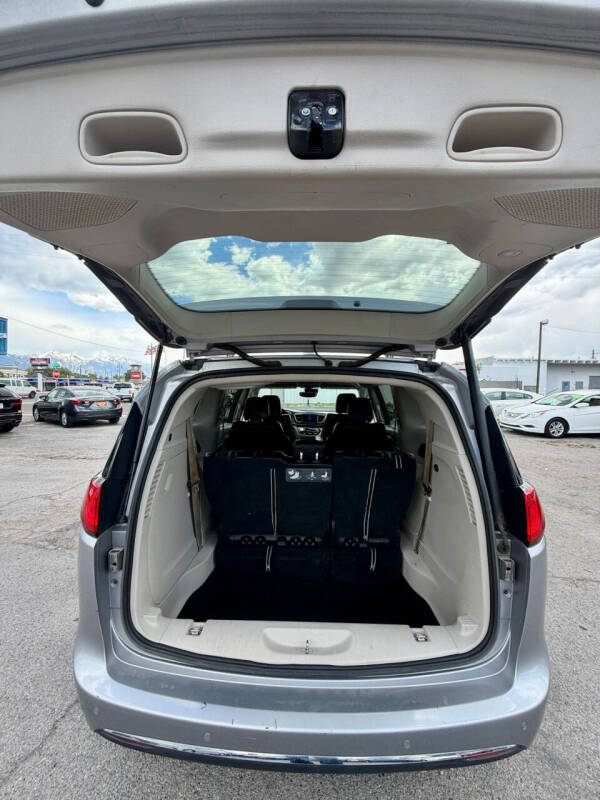 2018 Chrysler Pacifica Touring L