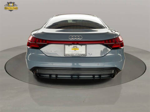 2023 Audi e-tron GT quattro Premium Plus