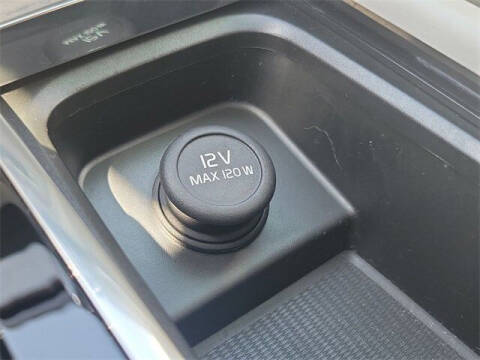 2024 Volvo XC90 B5 Plus Bright Theme