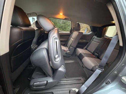 2020 Nissan Pathfinder SV