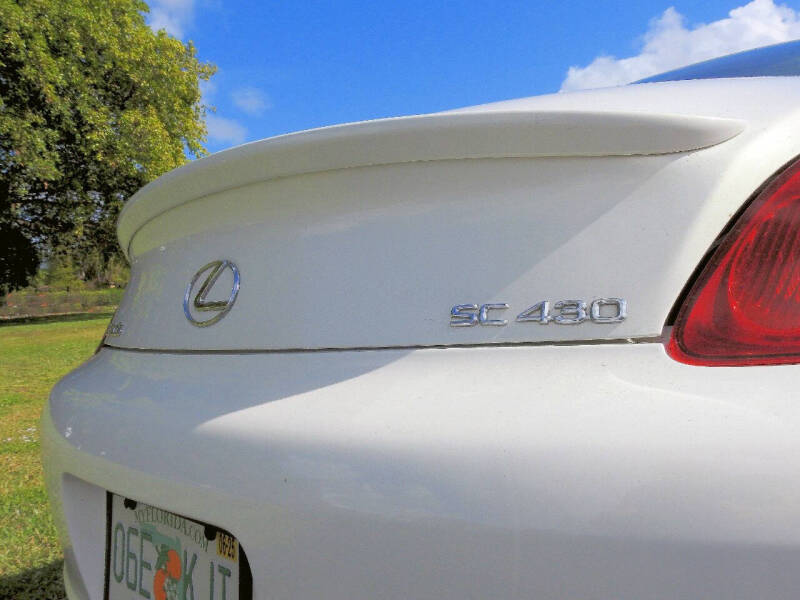 2004 Lexus SC 430