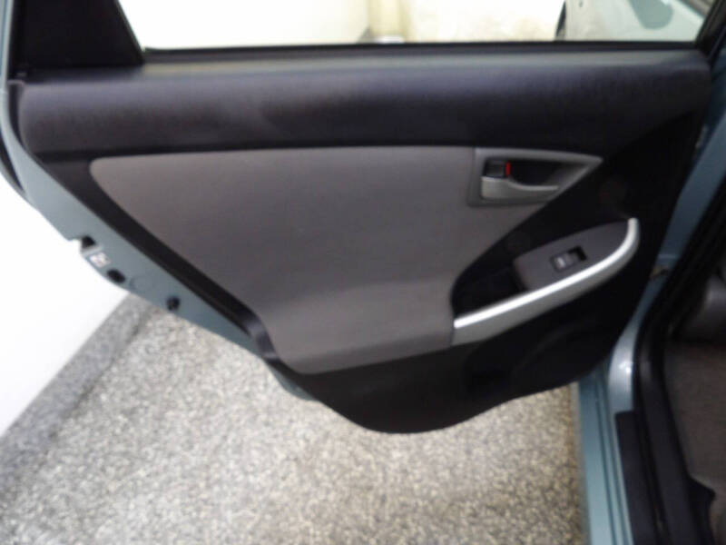 2015 Toyota Prius Two