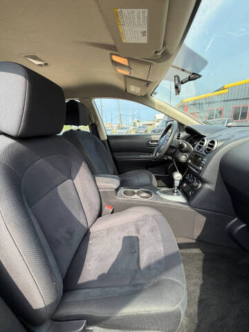2014 Nissan Rogue Select S