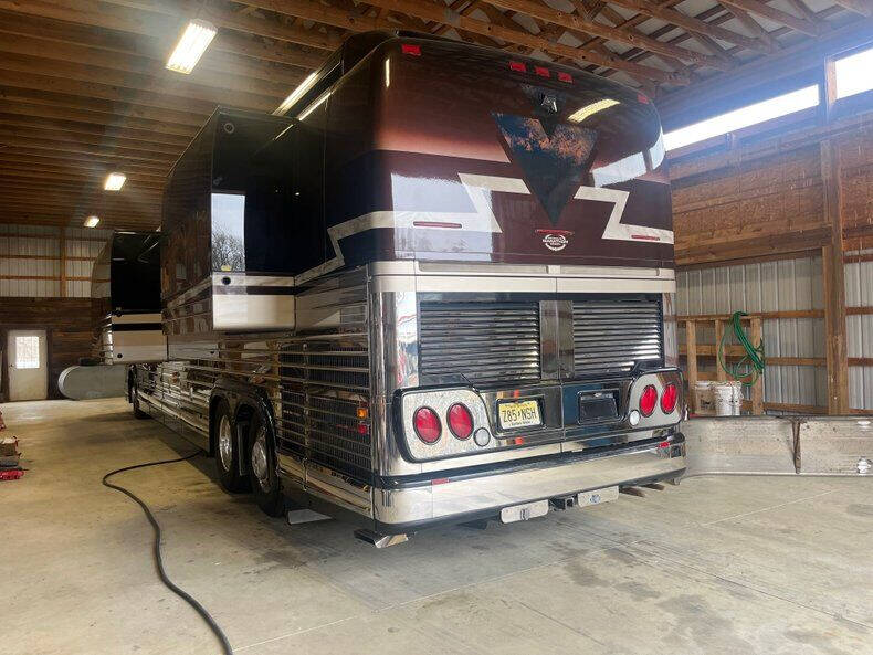 2005 Prevost XL2