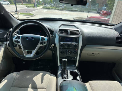 2015 Ford Explorer