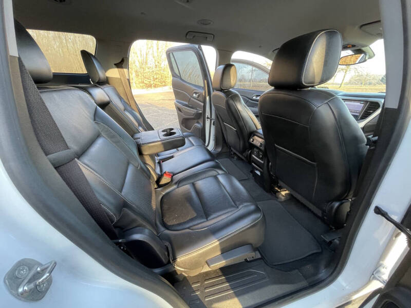 2017 GMC Acadia SLT-1