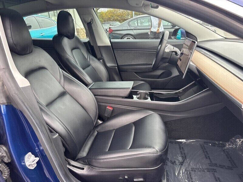 2019 Tesla Model 3 Standard Range Plus