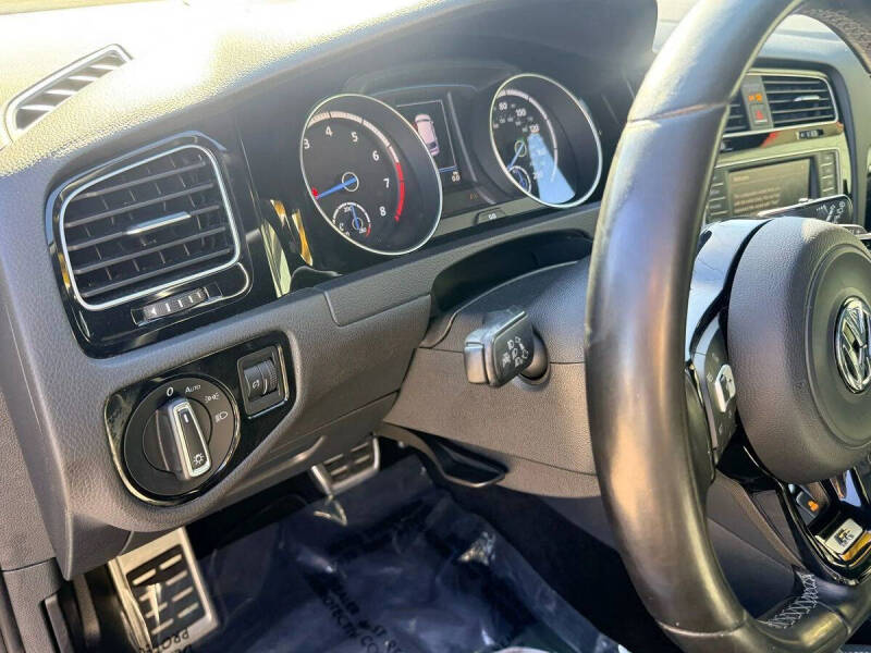 2017 Volkswagen Golf R 4Motion