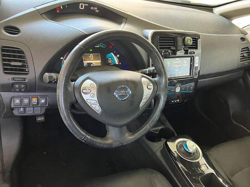 2016 Nissan LEAF