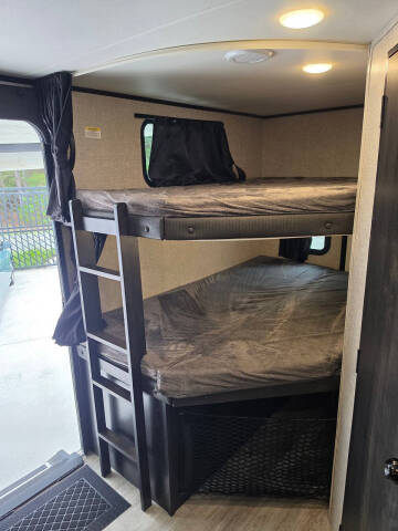 2022 Jayco Jay Feather