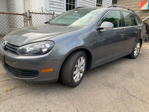 2011 Volkswagen Jetta for sale at The Car Store in Milford MA