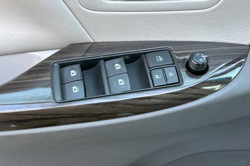 2016 Toyota Sienna