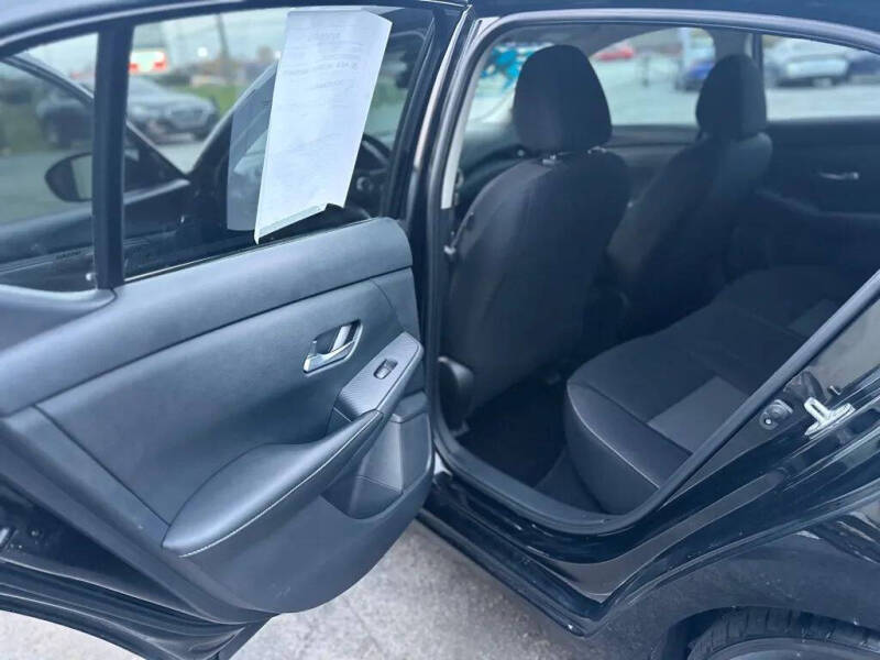 2023 Nissan Sentra SV