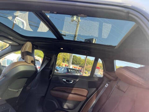 2024 Volvo V60 Cross Country B5 Plus