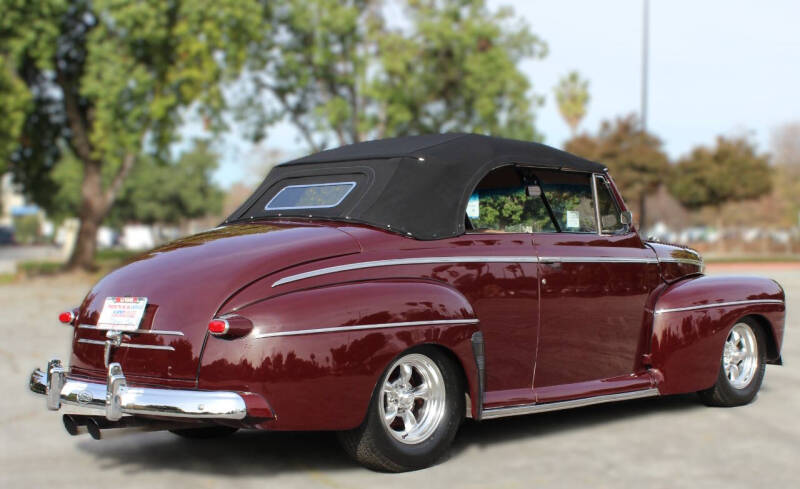 1946 Ford Super Deluxe
