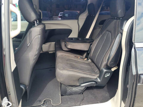 2017 Chrysler Pacifica Touring