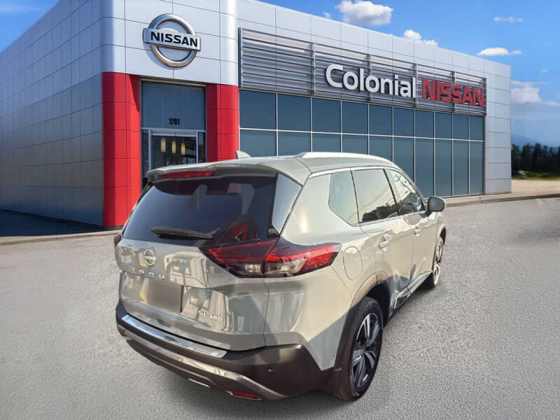 2022 Nissan Rogue SL