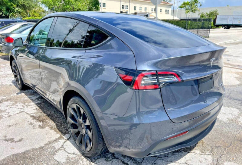 2023 Tesla Model Y Long Range
