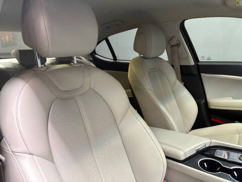 2021 Genesis G70 2.0T