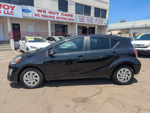 2016 Toyota Prius c Two