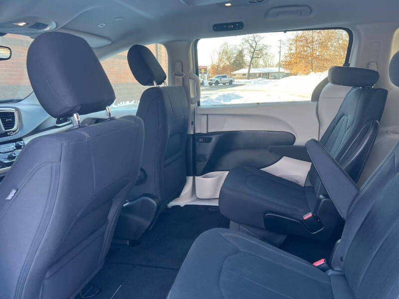 2019 Chrysler Pacifica Touring Plus