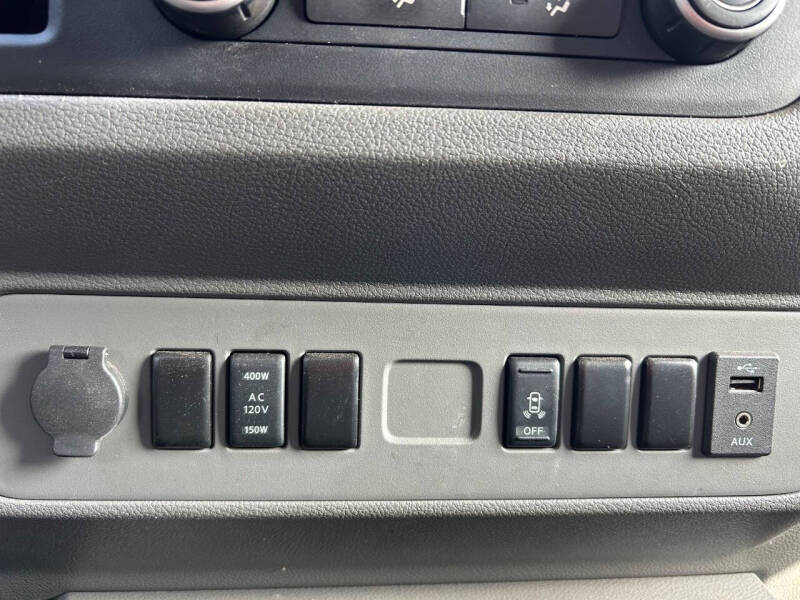 2018 Nissan NV 2500 HD S