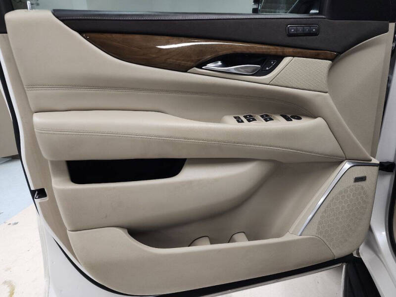 2020 Cadillac Escalade ESV Premium Luxury