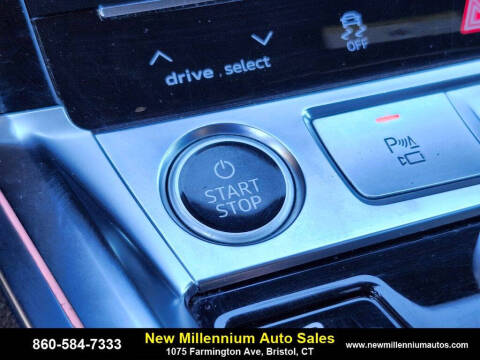 2024 Audi Q8 Sportback e-tron quattro Prestige S line