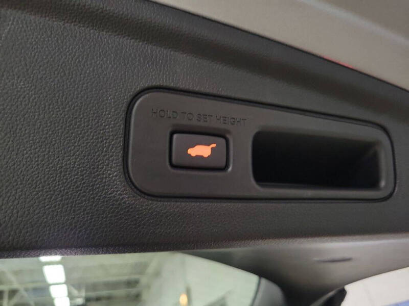 2025 Acura MDX SH-AWD w/Tech