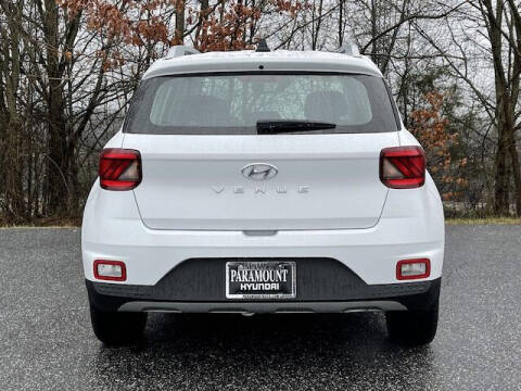 2022 Hyundai Venue SEL
