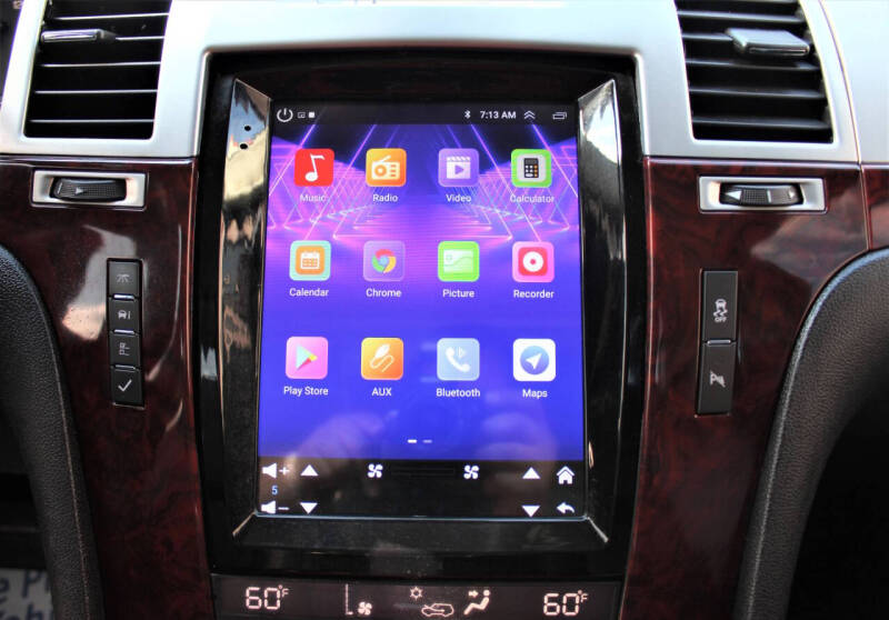 2012 Cadillac Escalade Luxury