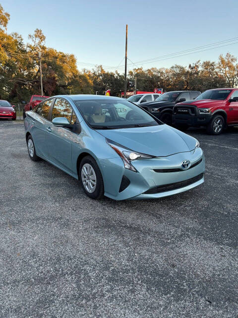 2016 Toyota Prius for sale at GRACELAND AUTO LLC in Thonotosassa, FL