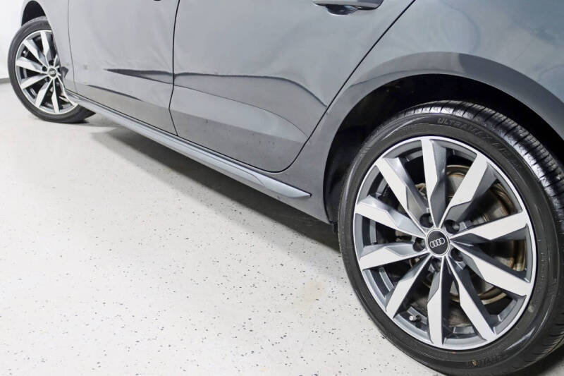 2022 Audi A4 quattro Premium 40 TFSI