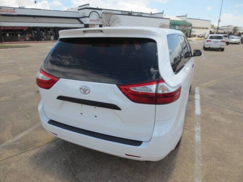 2016 Toyota Sienna L 7-Passenger