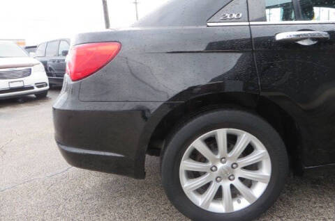 2013 Chrysler 200 Limited