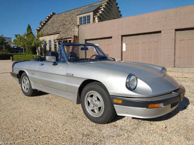 1986 Alfa Romeo Spider Veloce