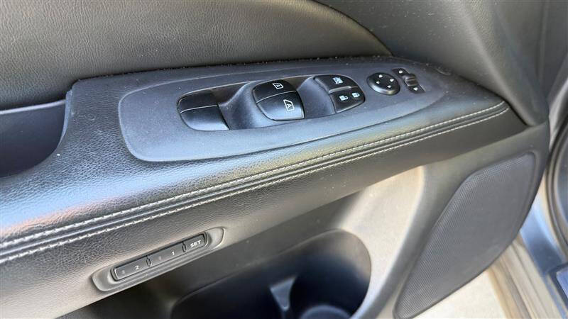 2015 Nissan Pathfinder SL