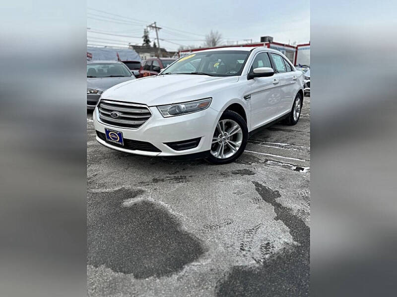 2013 Ford Taurus SEL