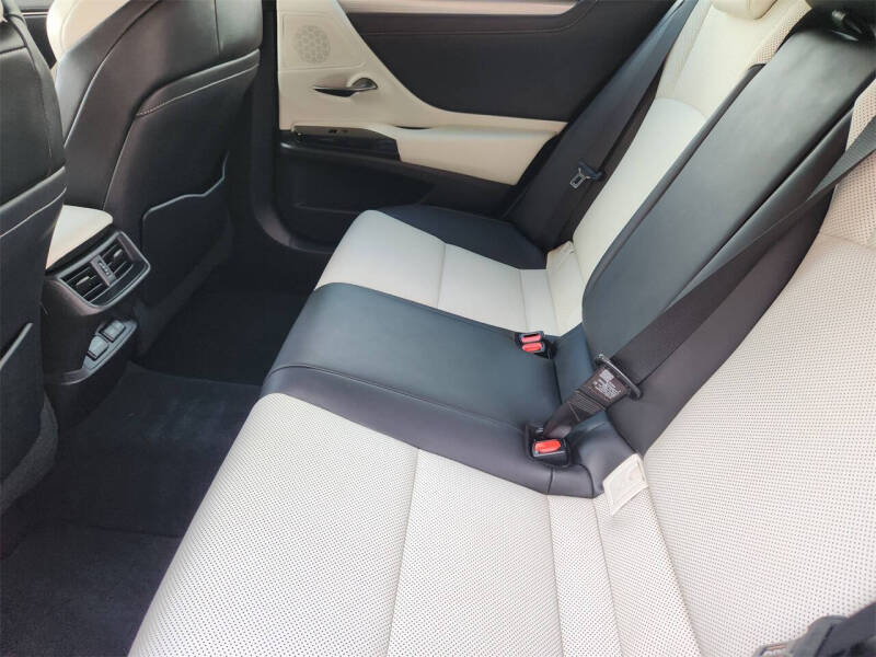 2022 Lexus ES 350 F SPORT