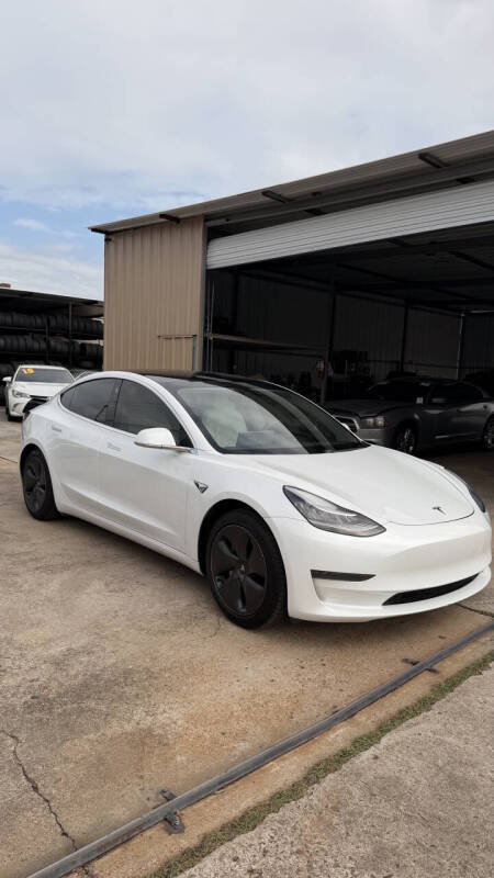2020 Tesla Model 3 Base's photo