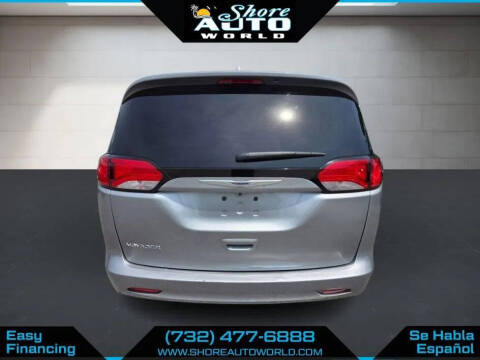 2020 Chrysler Voyager LXi