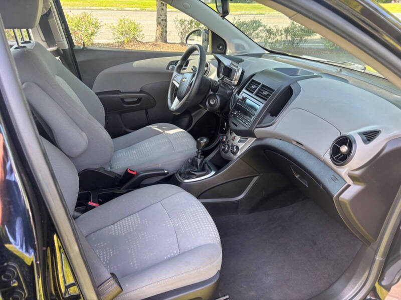 2012 Chevrolet Sonic LS