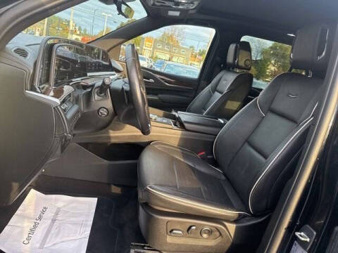 2023 Cadillac Escalade Premium Luxury