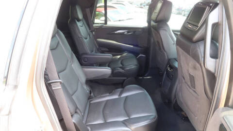 2020 Cadillac Escalade Platinum