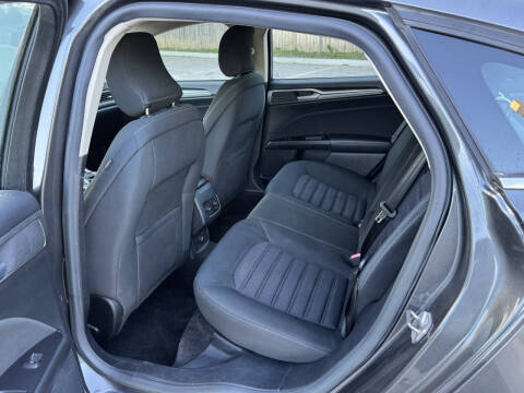 2017 Ford Fusion Hybrid SE