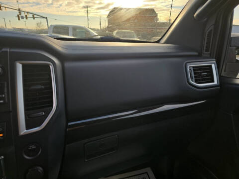 2018 Nissan Titan SV