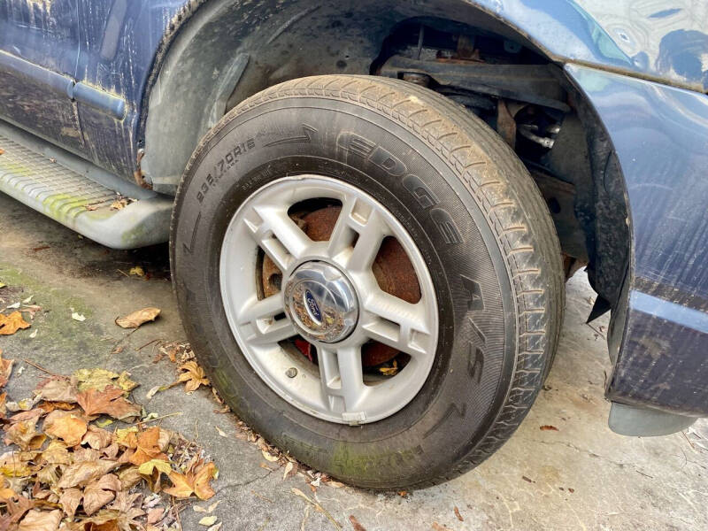 2004 Ford Explorer XLT