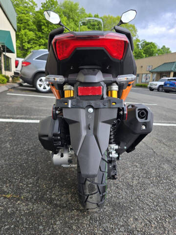 2026 Ice Bear Asend SHDW 200cc Scooter