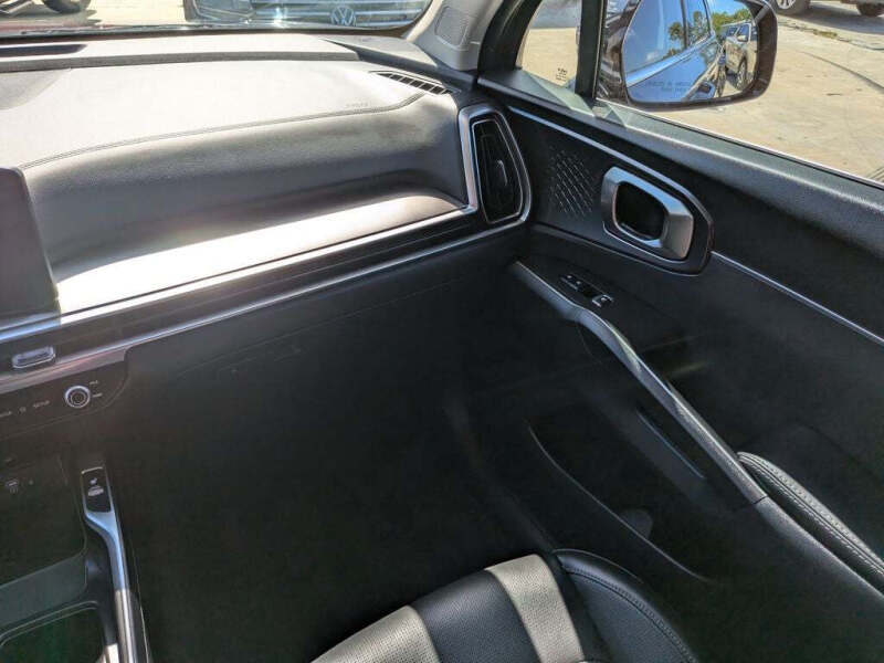 2025 Kia Sorento S