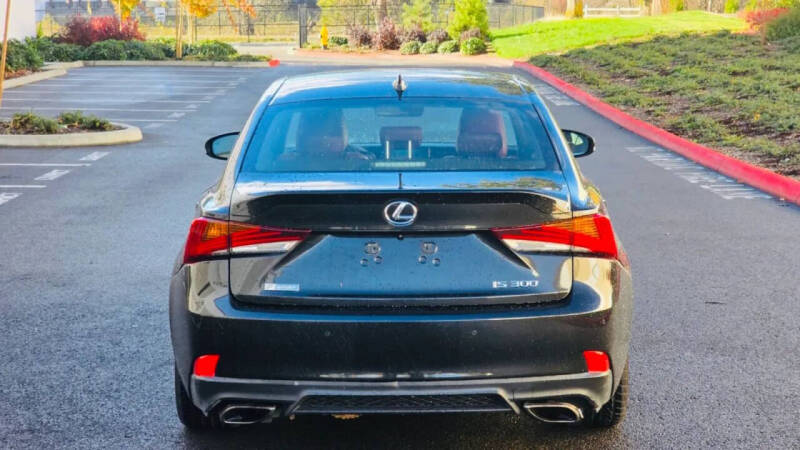 2018 Lexus IS 300